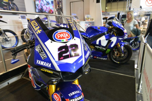 MCL18_Yamaha_Racing_20