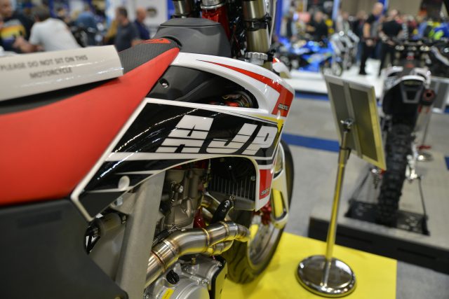MCL19_AJP_9
