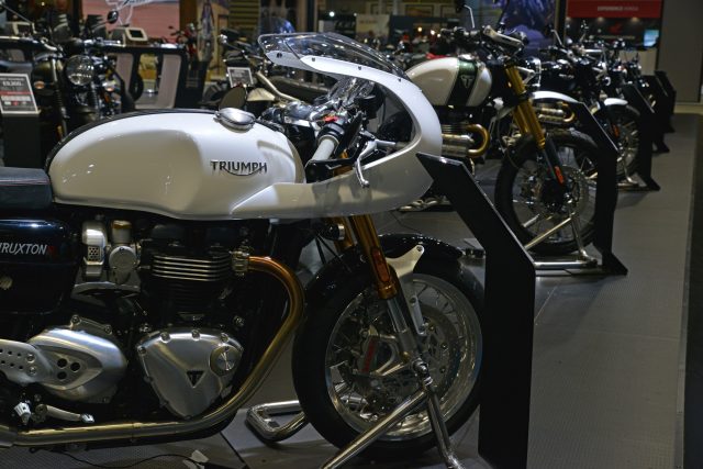 MCL19_Triumph_65