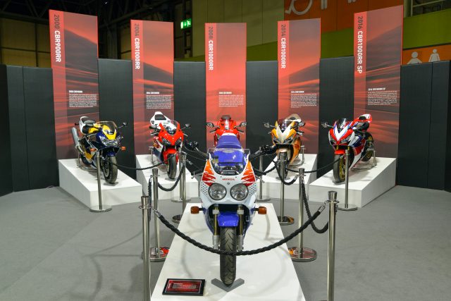 MCL21_Fireblade_30th_7