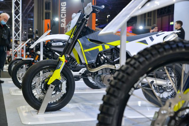 MCL21_Husqvarna_2