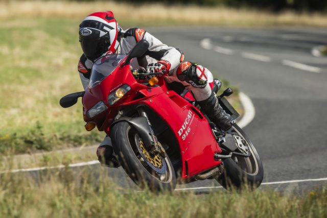 Ducati 916