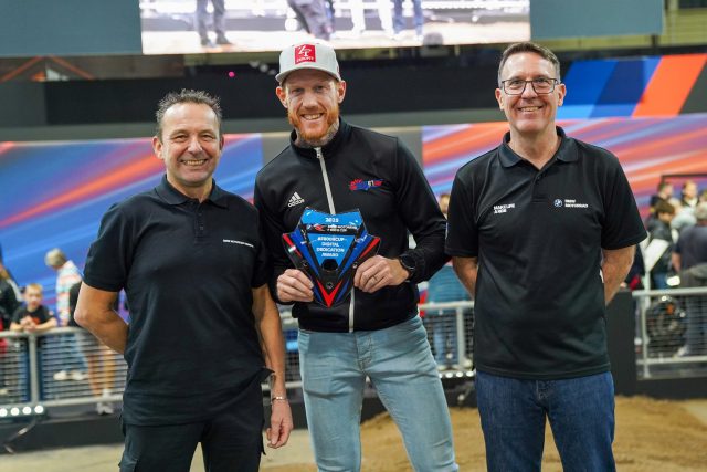 BMW_Make_Life_A_Ride_32