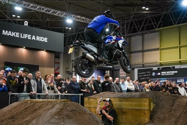 BMW_Make_Life_A_Ride_52