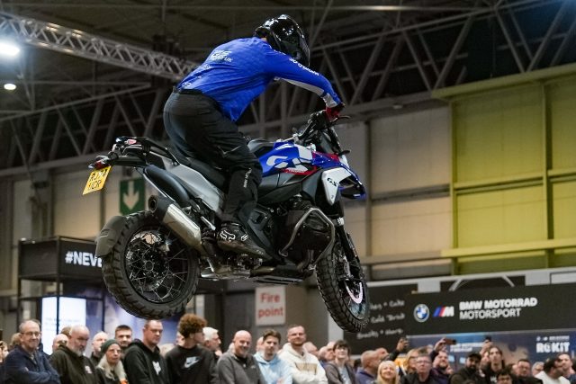 BMW_Make_Life_A_Ride_53