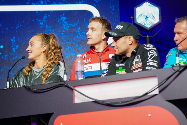 Black_Horse_Big_Quiz_13