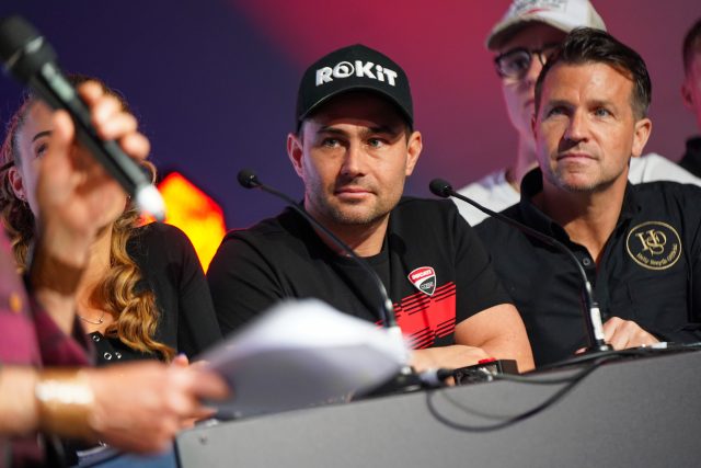 Black_Horse_Big_Quiz_27