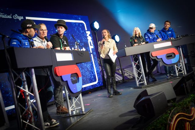 Black_Horse_Big_Quiz_33