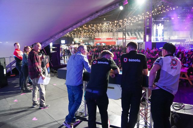 Black_Horse_Big_Quiz_8