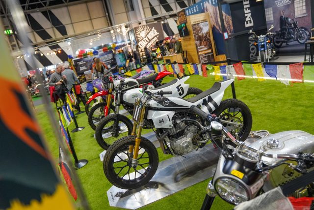 MCL25_Royal_Enfield-004