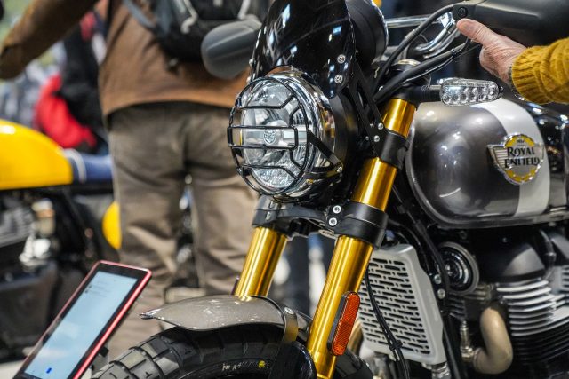 MCL25_Royal_Enfield-022