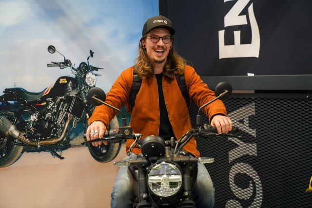 MCL25_Royal_Enfield-048