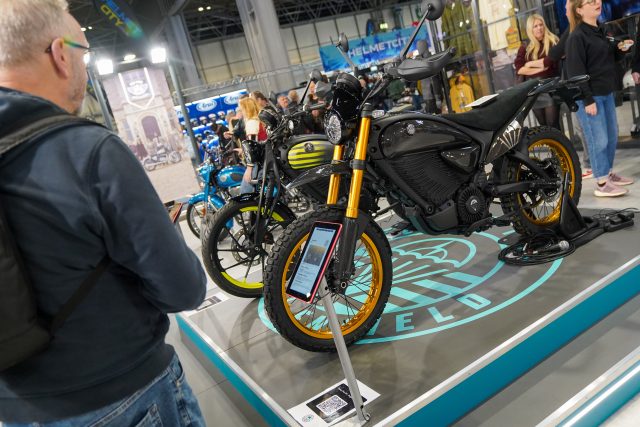 MCL25_Royal_Enfield-049