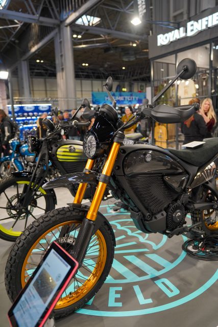 MCL25_Royal_Enfield-052