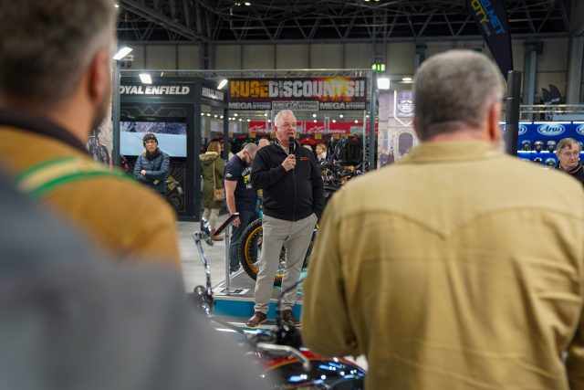 MCL25_Royal_Enfield-061