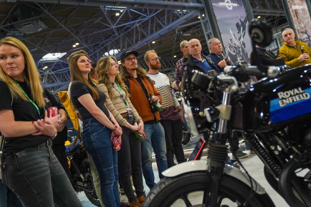 MCL25_Royal_Enfield-070