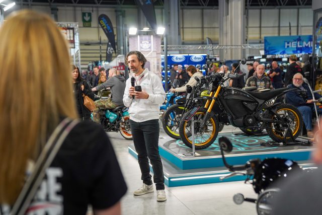 MCL25_Royal_Enfield-072