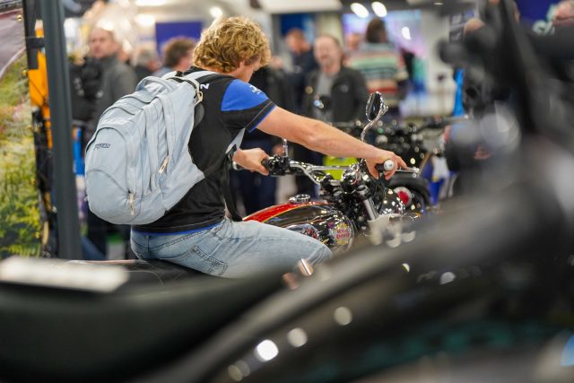 MCL25_Royal_Enfield-087