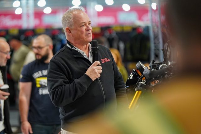 MCL25_Royal_Enfield-090