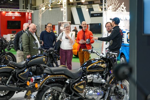 MCL25_Royal_Enfield-117