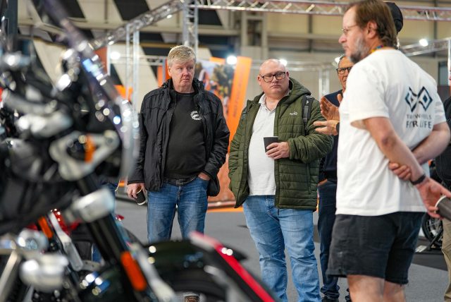 MCL25_Royal_Enfield-126