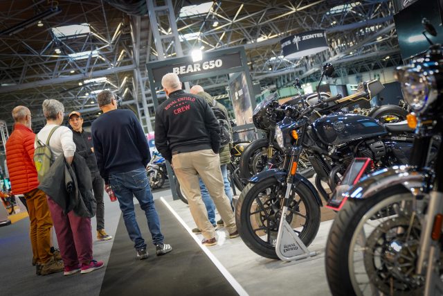 MCL25_Royal_Enfield-127