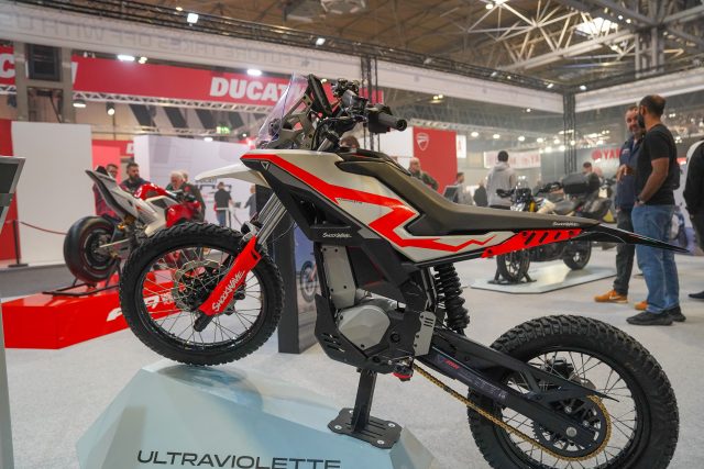 MCL25_Ultraviolet-12