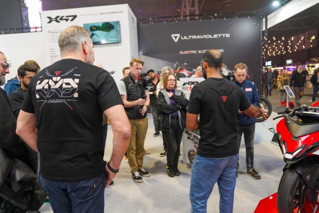 MCL25_Ultraviolet-32