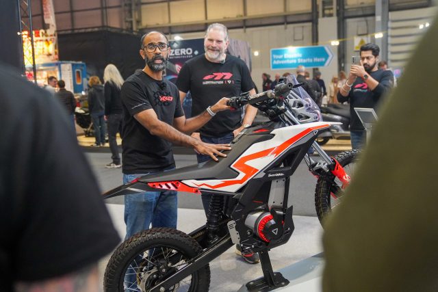 MCL25_Ultraviolet-37