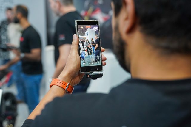 MCL25_Ultraviolet-38