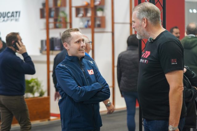 MCL25_Ultraviolet-43