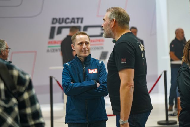 MCL25_Ultraviolet-45