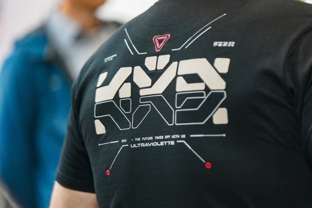 MCL25_Ultraviolet-51