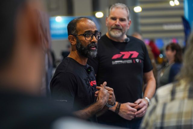 MCL25_Ultraviolet-55