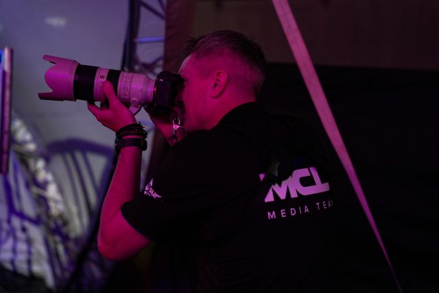 Media_Team_Working_4