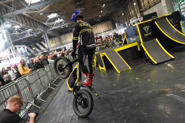 Triumph_TXP_Display_20